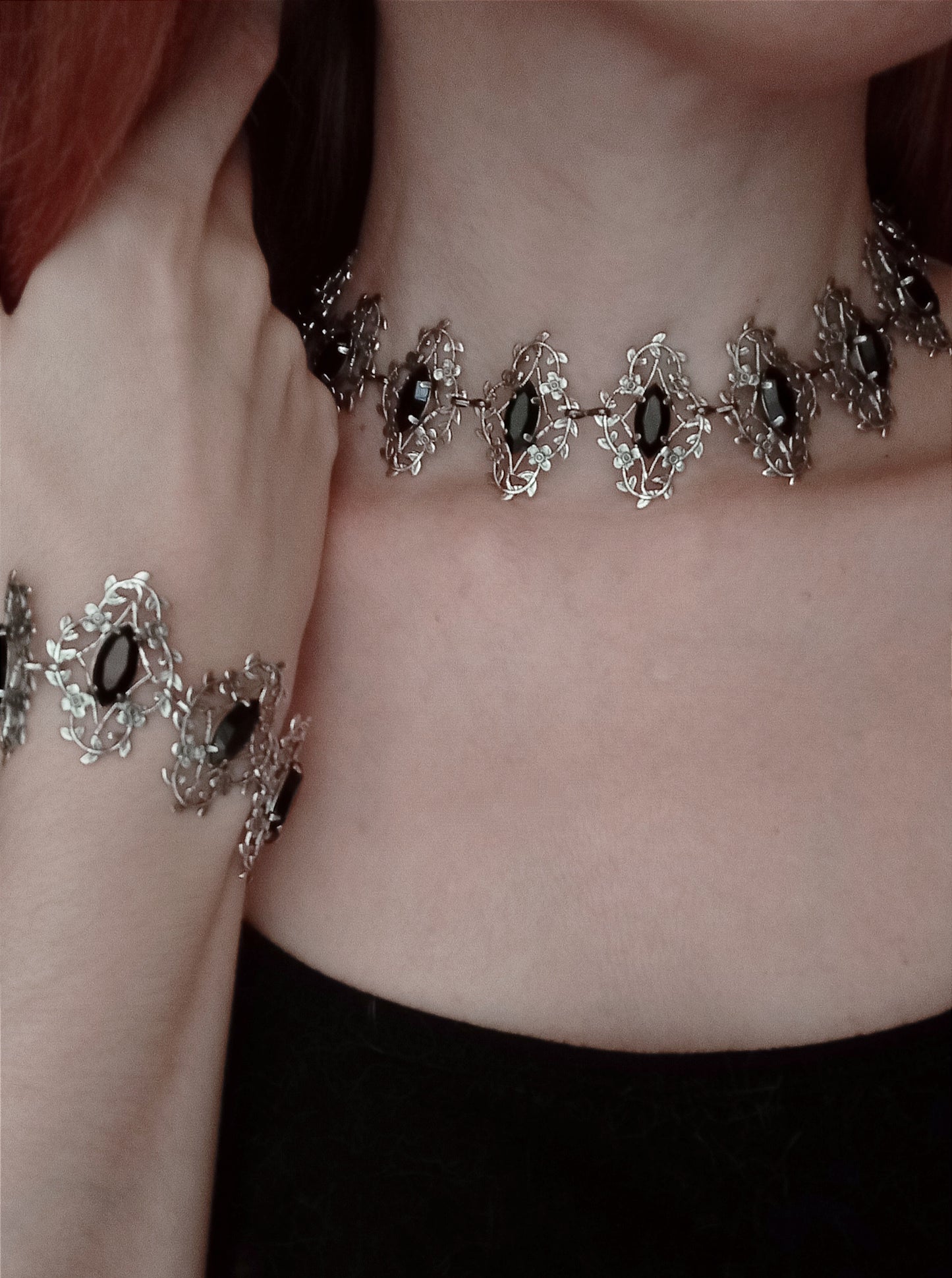 Silver Leaves Choker