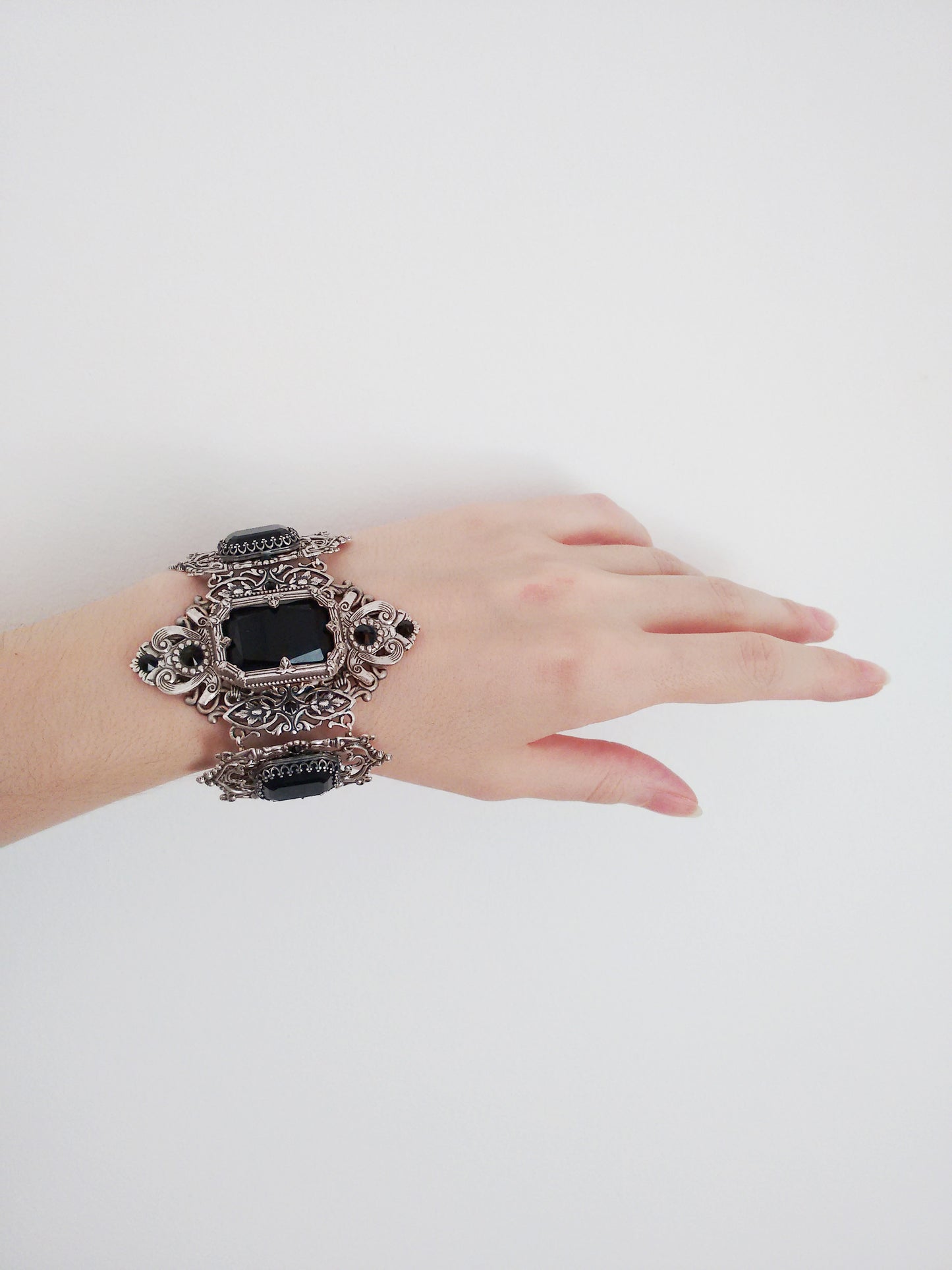 Grand Gothic Bracelet