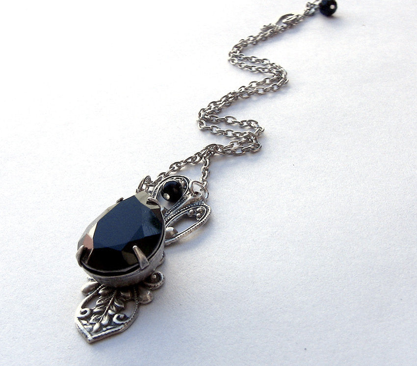 Victorian Black Crystal Drop Necklace - Aranwen's Jewelry
- 2