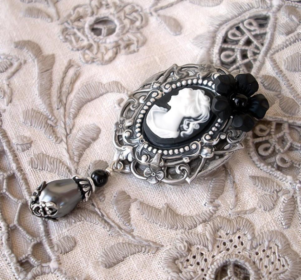 Black Cameo Brooch Pin - Aranwen's Jewelry
 - 2