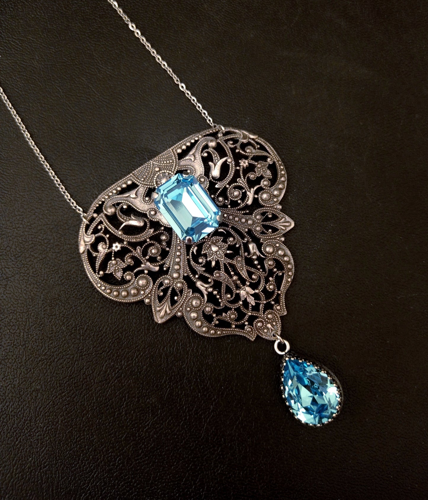 Aquamarine filigree necklace