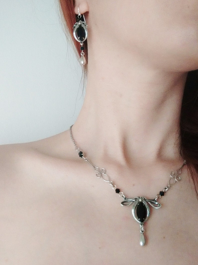 Gothic Jewelry Set with Black Swarovski Crystal Choker and Earrings –  Aranwen's Jewelry