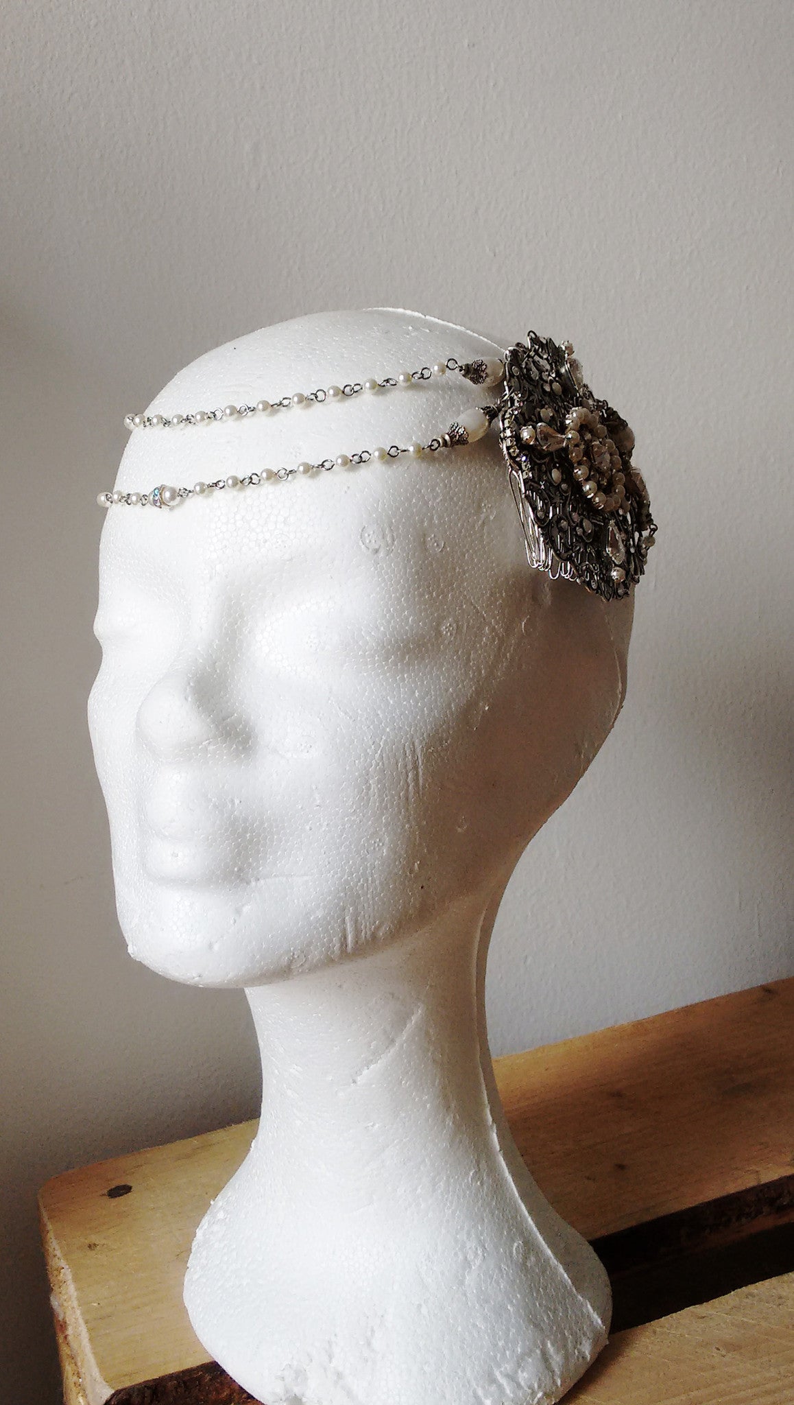 Pearl Bridal Hair Chain Great Gatsby Headpiece - Aranwen's Jewelry
 - 3