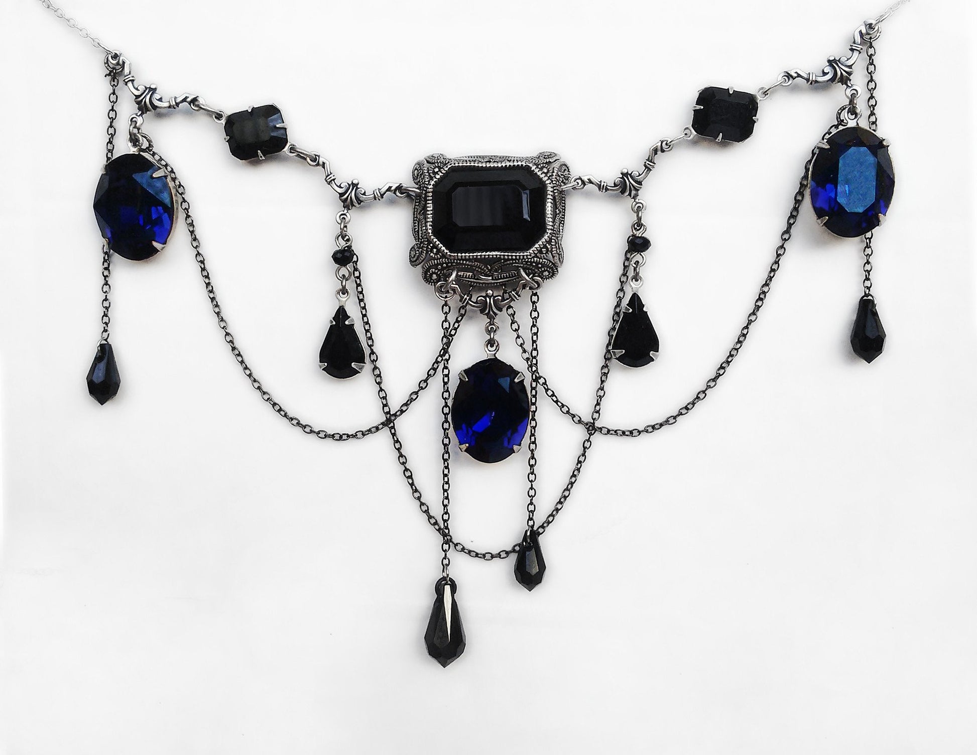 Black and Purple Gothic Necklace - Aranwen's Jewelry
 - 3