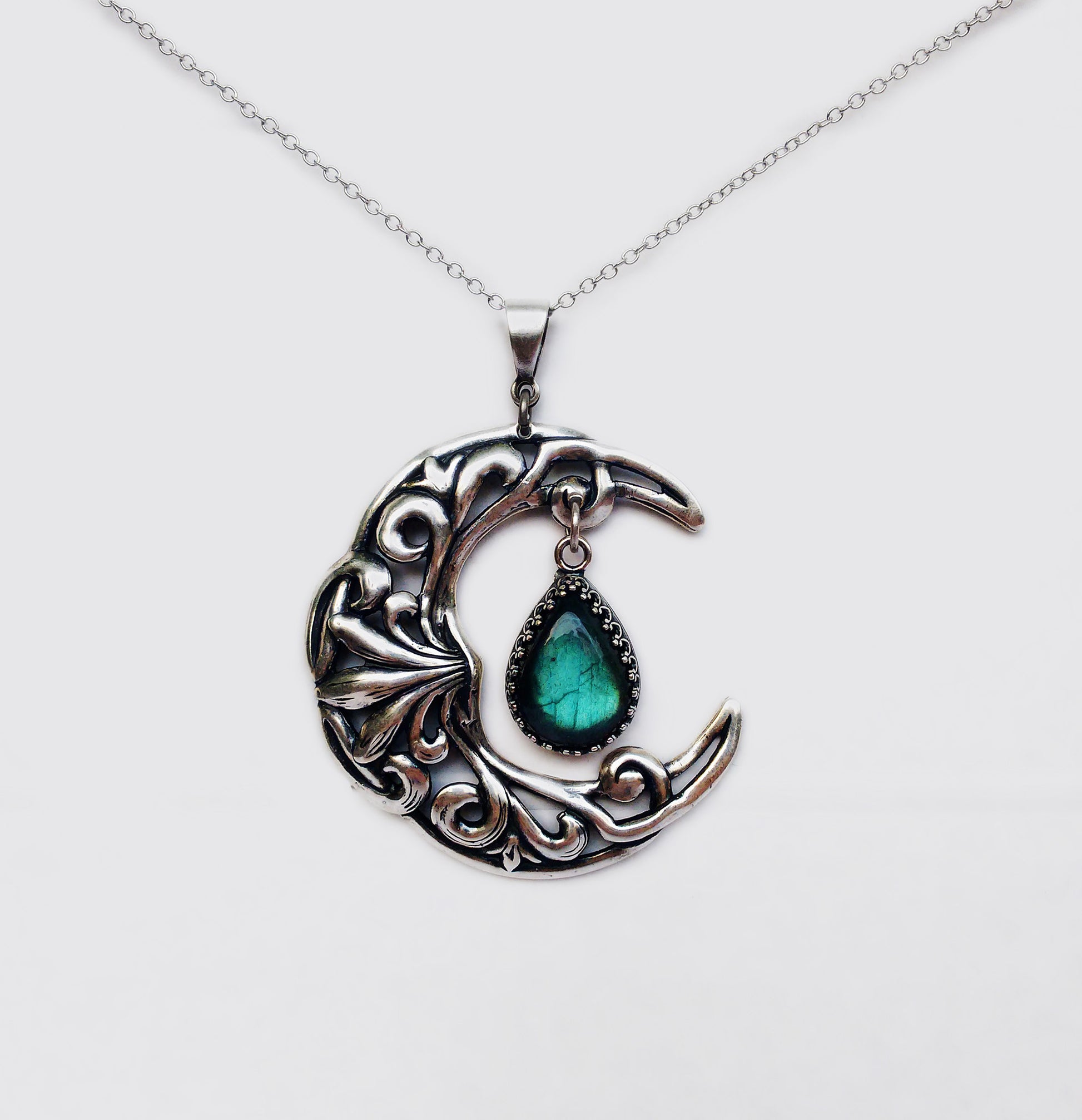 Celestial Labradorite Pendant - Aranwen's Jewelry
 - 1