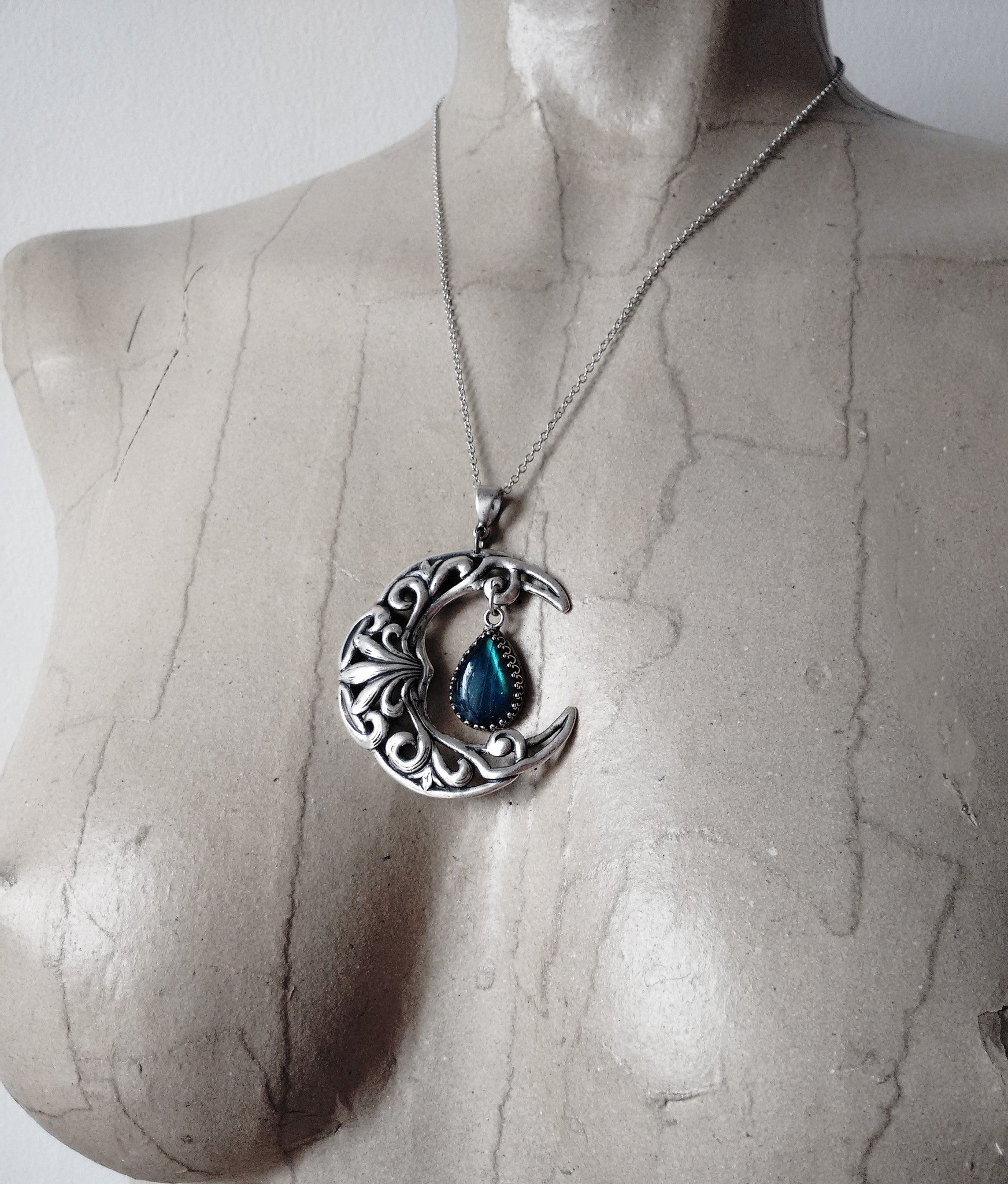 Celestial Labradorite Pendant - Aranwen's Jewelry
 - 3