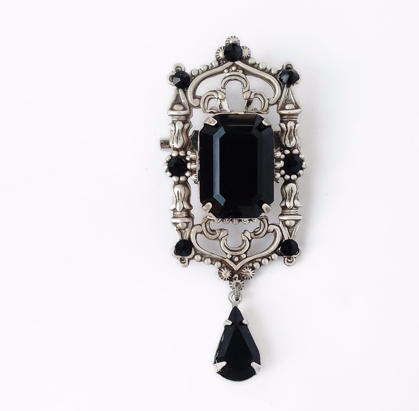 Gothic Cathedral Pendant - Aranwen's Jewelry
 - 1