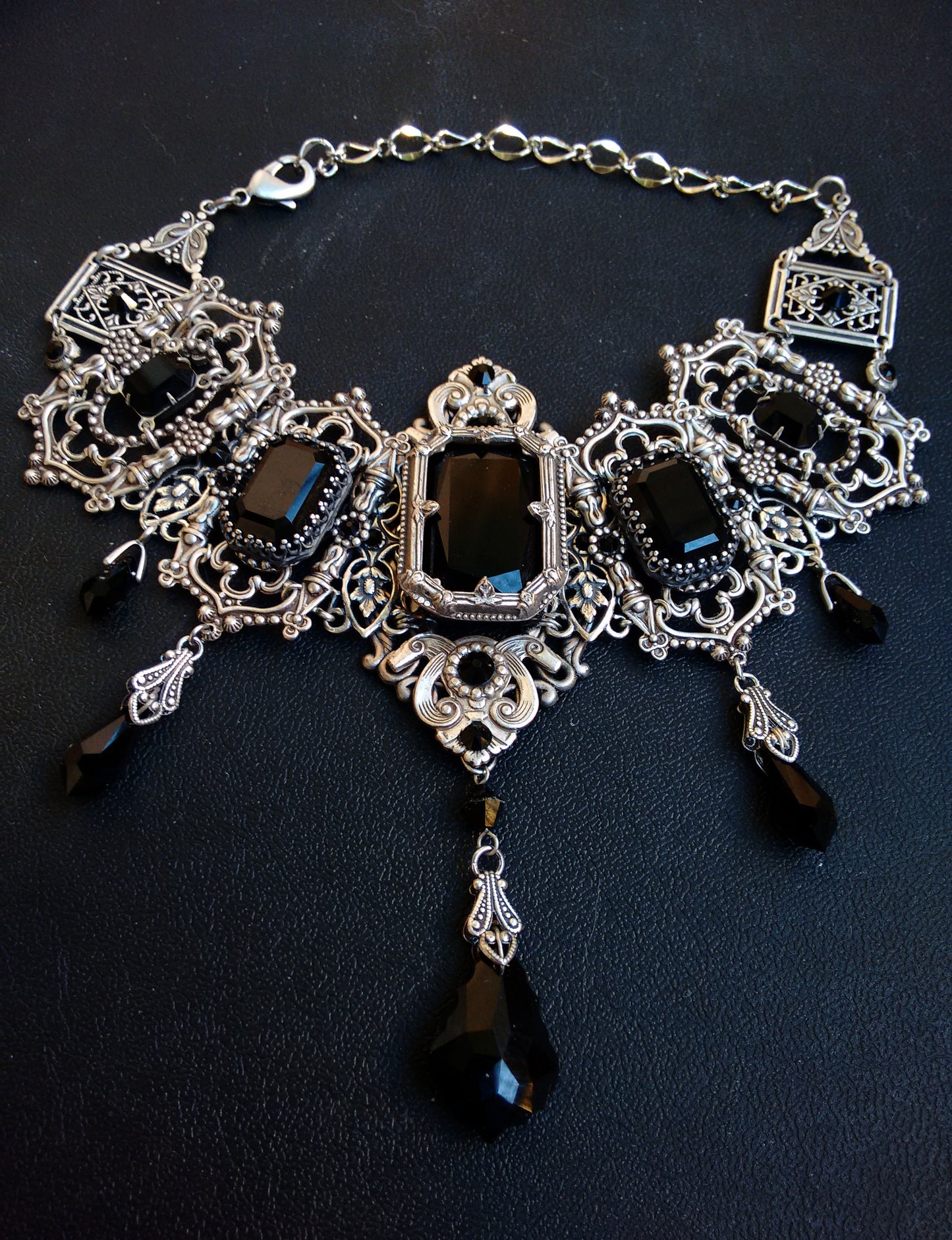 Grand Gothic Jewelry Set