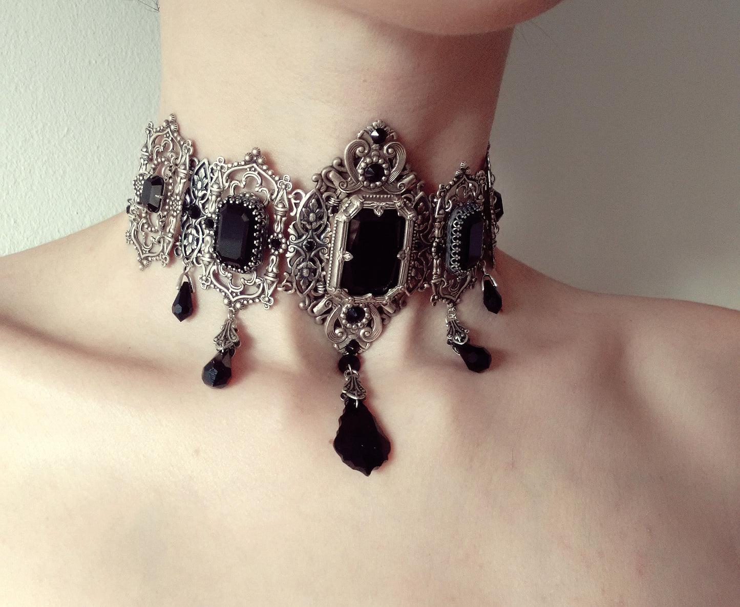 Grand Gothic Jewelry Set