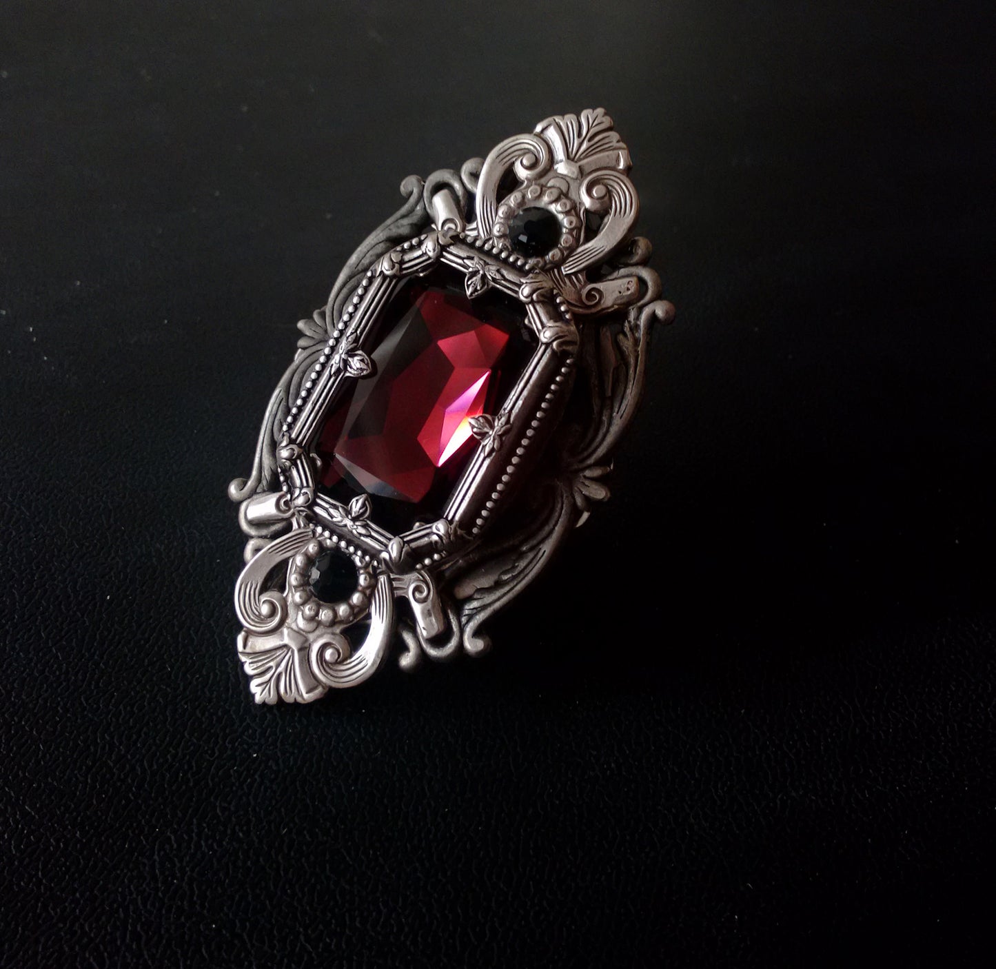 Grand Gothic Ring