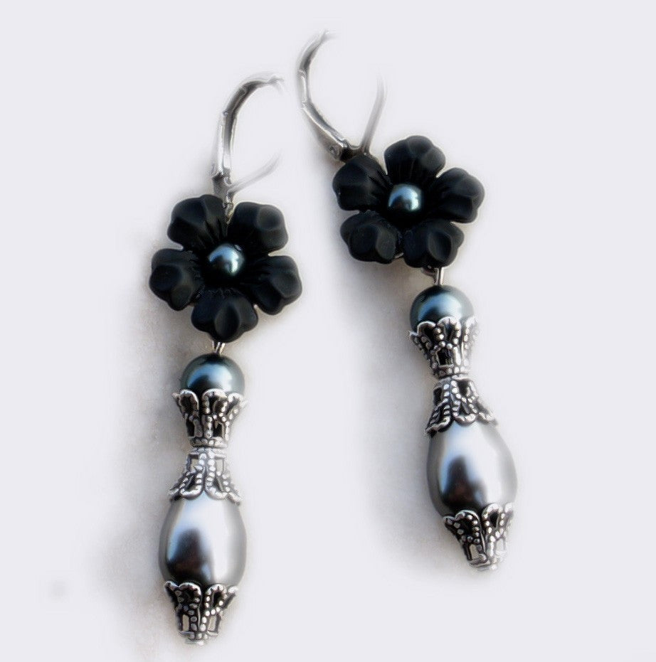 Black Pearl Earrings with Lucite Flowers - Aranwen's Jewelry
 - 2