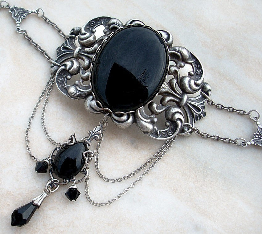 Gothic Jewelry Set with Black Swarovski Crystal Choker and Earrings - Aranwen's Jewelry
 - 2