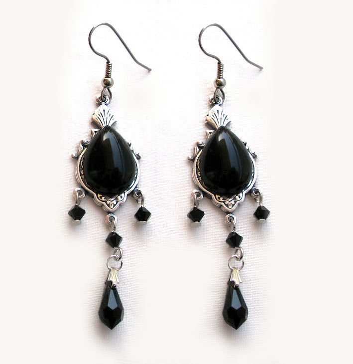 Gothic Jewelry Set with Black Swarovski Crystal Choker and Earrings - Aranwen's Jewelry
 - 5