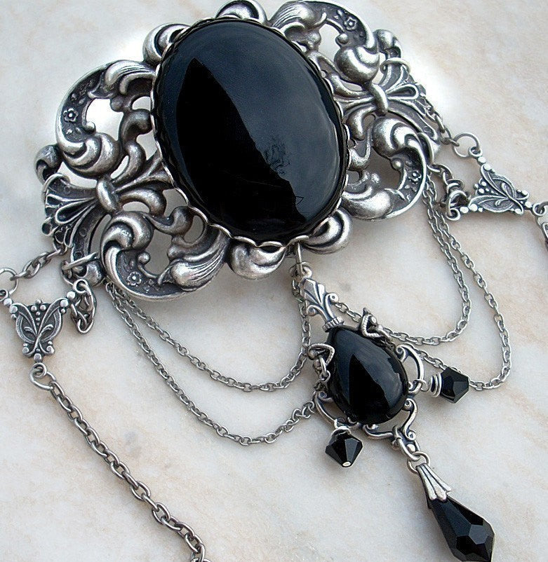 Black Gothic Choker with Onyx and Swarovski Crystals - Aranwen's Jewelry
 - 1