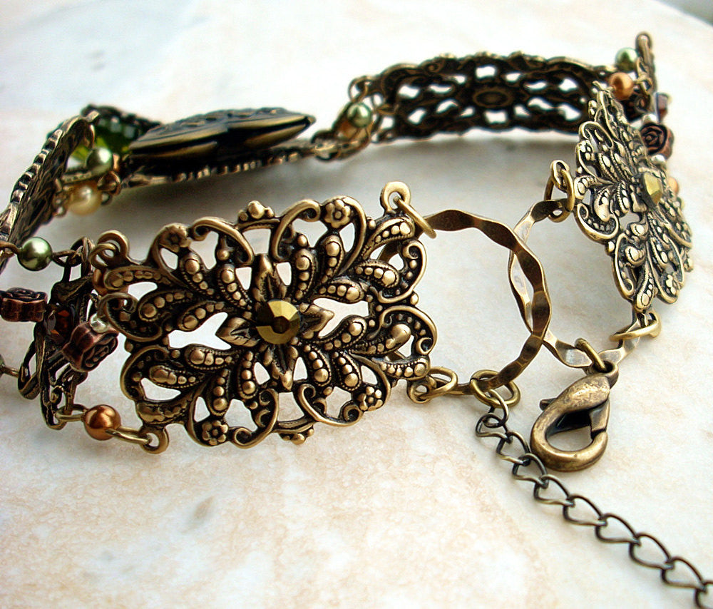 Vintage Brass Locket Choker with Green Crystals - Aranwen's Jewelry
 - 5