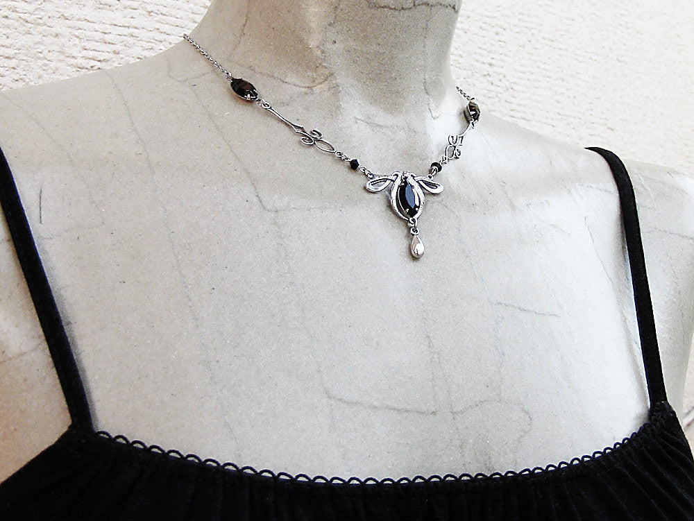 Silver Necklace with Black Swarovski Crystal - Aranwen's Jewelry
 - 4