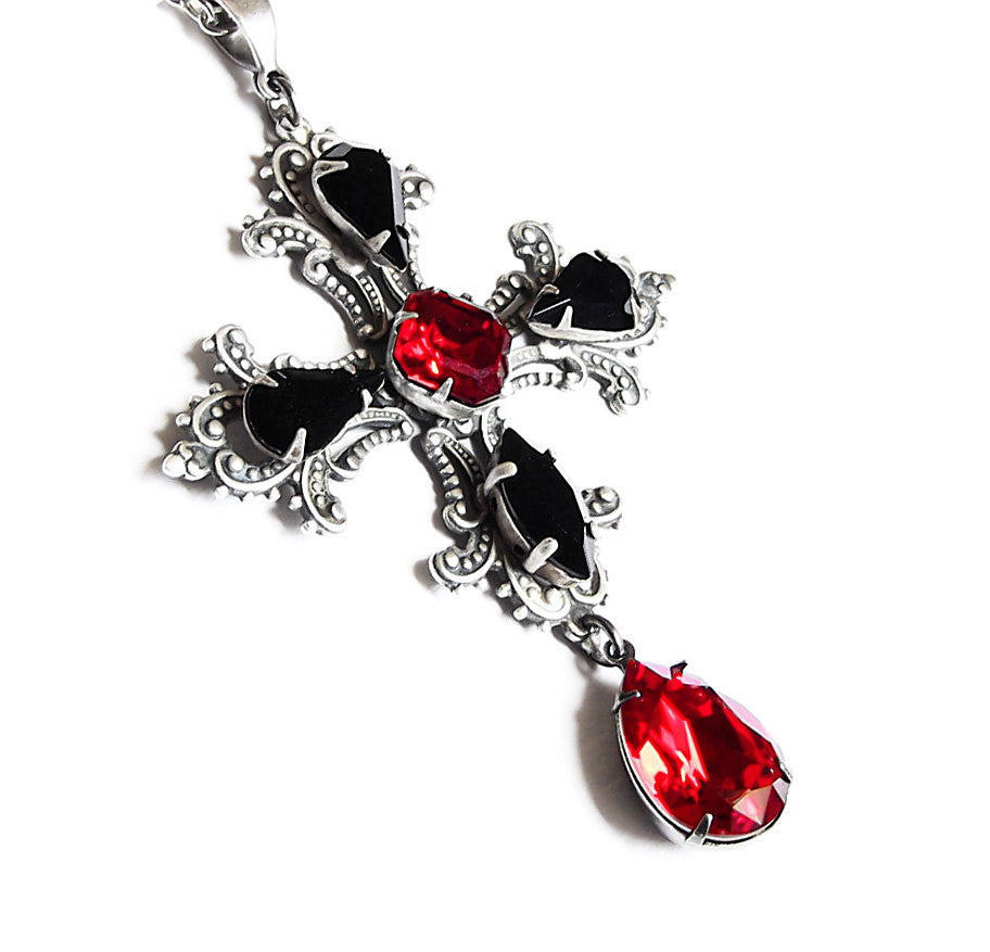 Gothic Cross Pendant with Red and Black Swarovski - Aranwen's Jewelry
 - 1