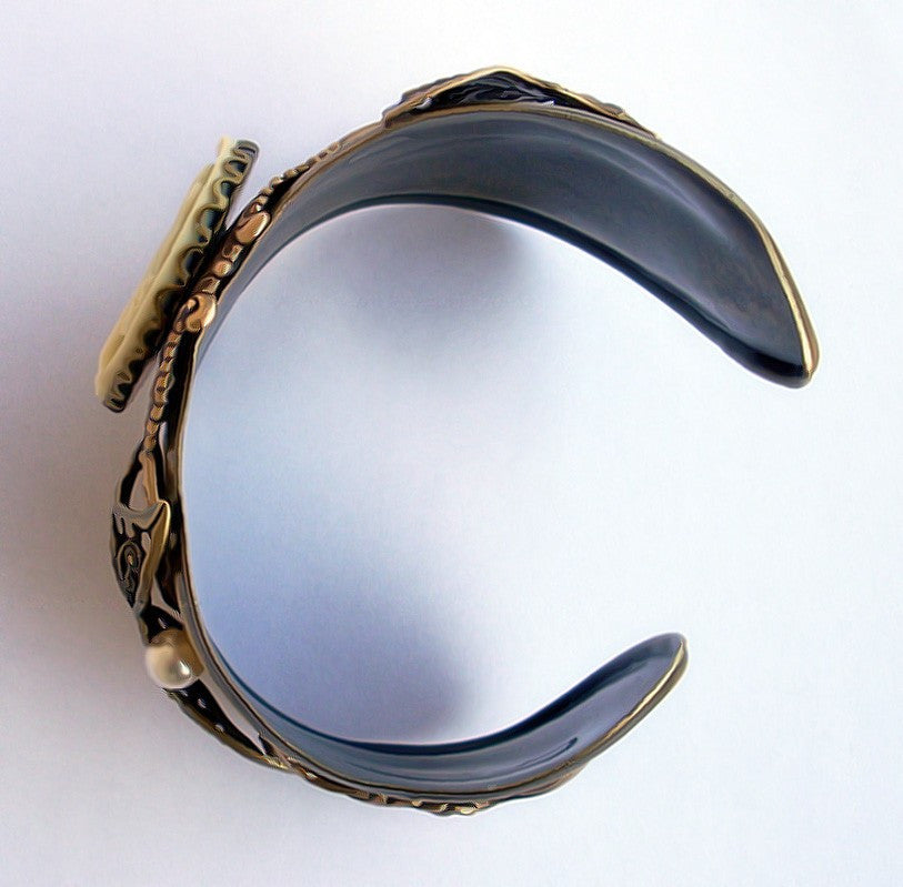 Cameo Brass Cuff Bracelet - Aranwen's Jewelry
 - 5